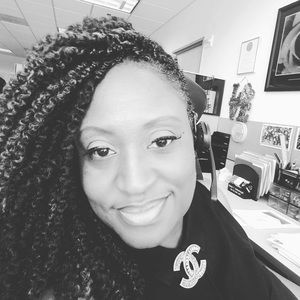 Meet your Posher, Karon